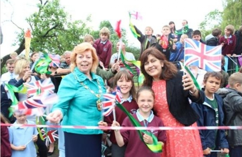 Jessie Milne and Manjeet Gill in Saxilby at Olympic Torch Relay