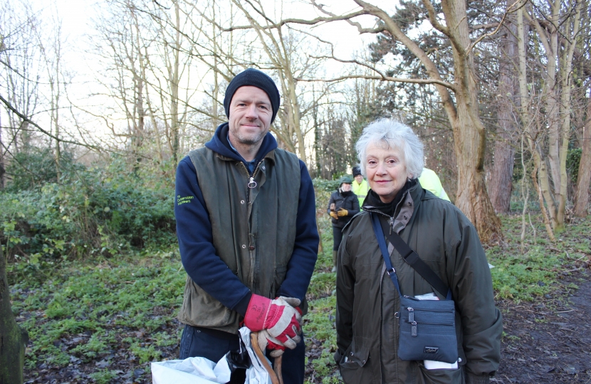 Cllr. Mrs. Gill Bardsley with Mr. David Rodger at the planting session